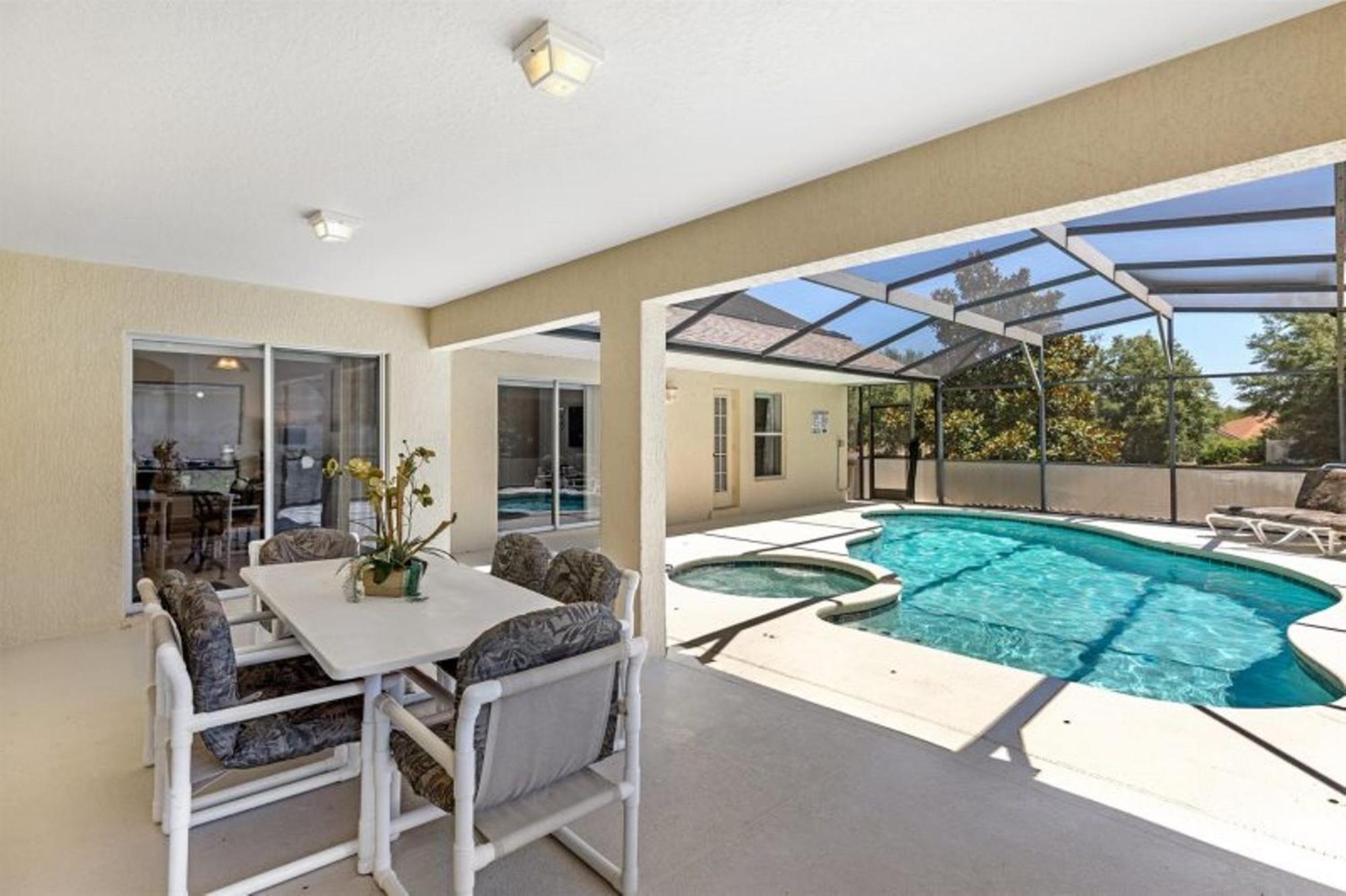 Villa 5 Bedroom Platinum Home With Games Room And Spa Kissimmee
